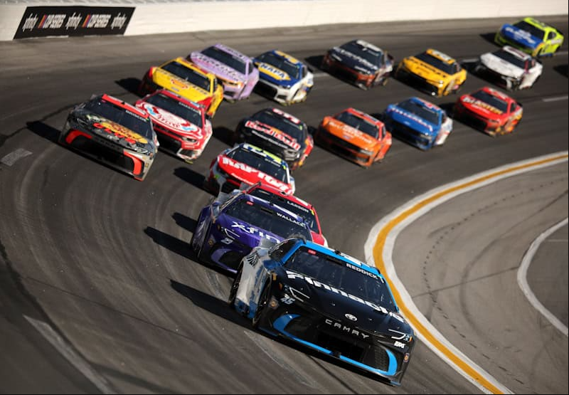 EchoPark Automotive: Redefining Car Buying and Racing in Atlanta, San Antonio, and Beyond